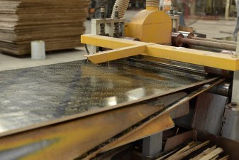 南寧建筑模板-高使用率覆膜建筑板